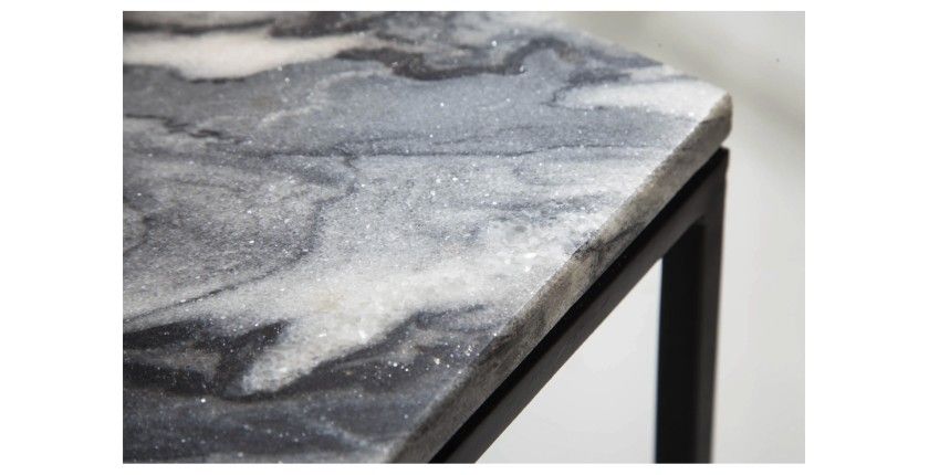 Zoom sur la tranche de la table basse carré grise ABITTA