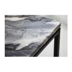 Zoom sur la tranche de la table basse carré grise ABITTA