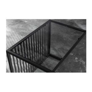 Zoom sur la partie en verre trempé de la table ABITTA