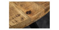 Zoom sur le bord du plateau de la table LODEN ronde 120cm en bois de manguier clair