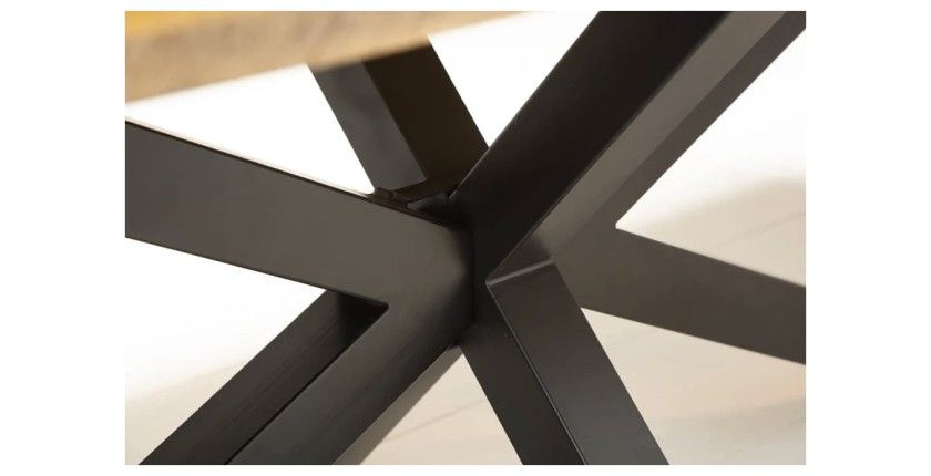 Zoom sur les détails des pieds de la table SOLARA 180cm en bois de manguier