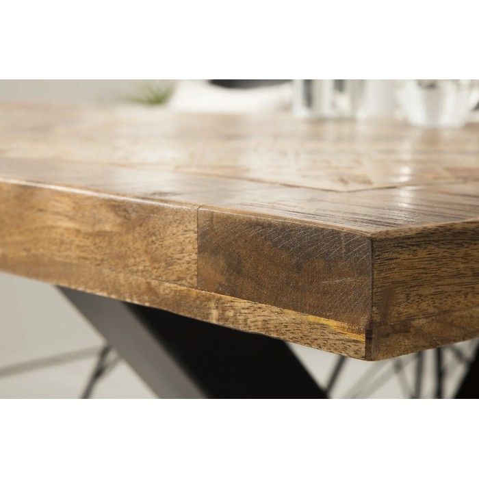 Zoom sur le coin de la table ZAREL rectangulaire 200cm