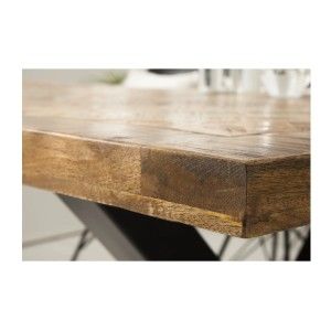 Zoom sur le coin de la table ZAREL rectangulaire 160cm