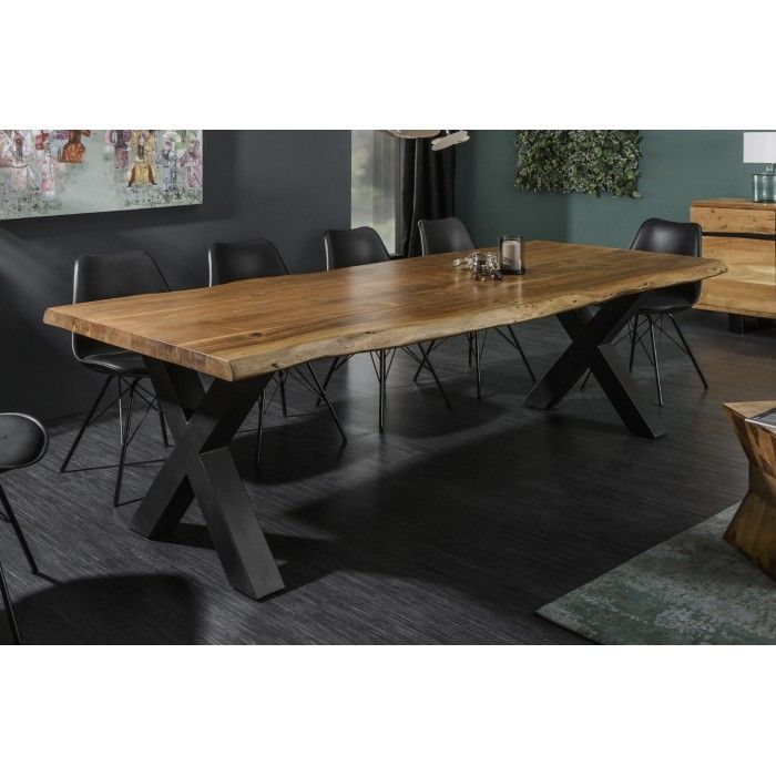 Table de salle à manger ORBO 240cm avec pieds en X mise en situation