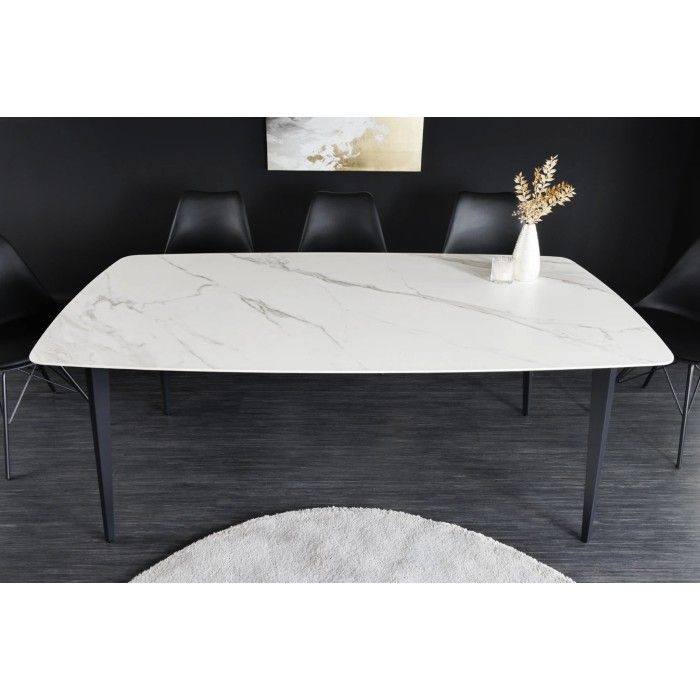 Eettafel HEXA 180 cm - Blad van keramiek met wit marmer effect en structuur van zwart metaal