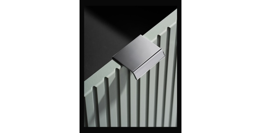 Zoom sur l'une des poignées du meuble sous vasque ELVINA vert sauge gris