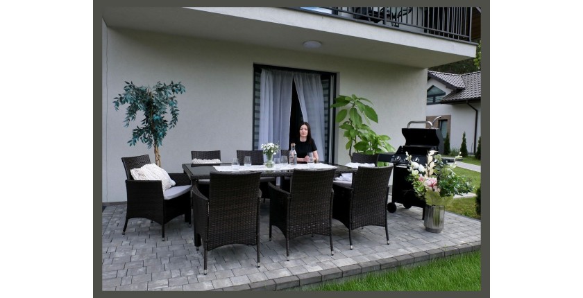 Salon de jardin ZORELIA 8 places brun et beige avec grande table et fauteuils 