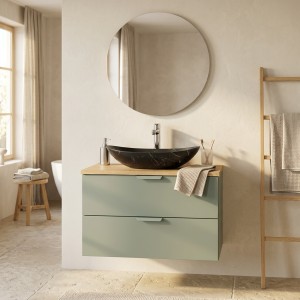 Ensemble OSTER vert et chêne 80cm : meuble sous vasque à tiroirs et plan pour vasque mis en situation
