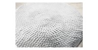 Zoom sur la texture de la table basse TRIANE ronde argentée 60cm