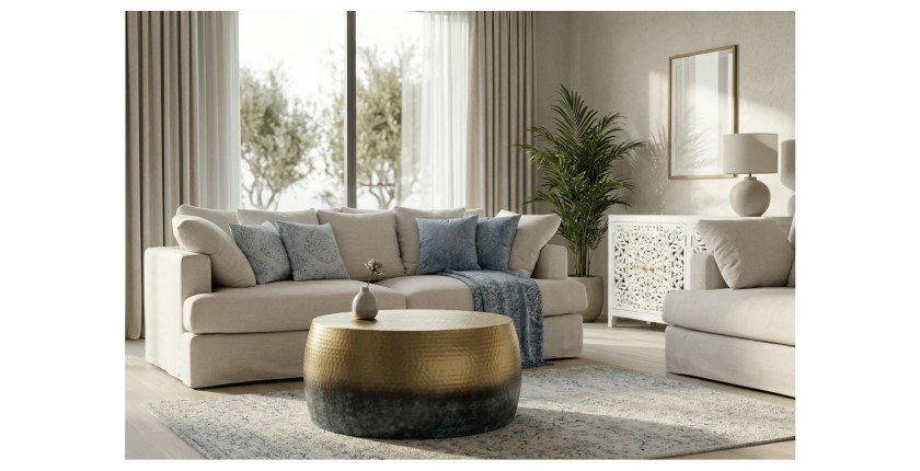 Table basse TRIANE ronde 60cm dorée et bleue vue dans un ensemble de salon