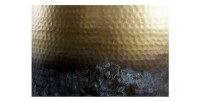 Zoom sur la jonction entre la partie dorée et bleue de la table basse TRIANE ronde 60cm dorée et bleue