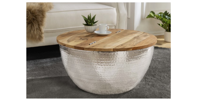 Table basse TRIANE argentée et bois 60cm mise en situation