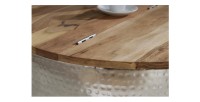 Zoom sur le plateau de la table basse TRIANE argentée et bois 60cm