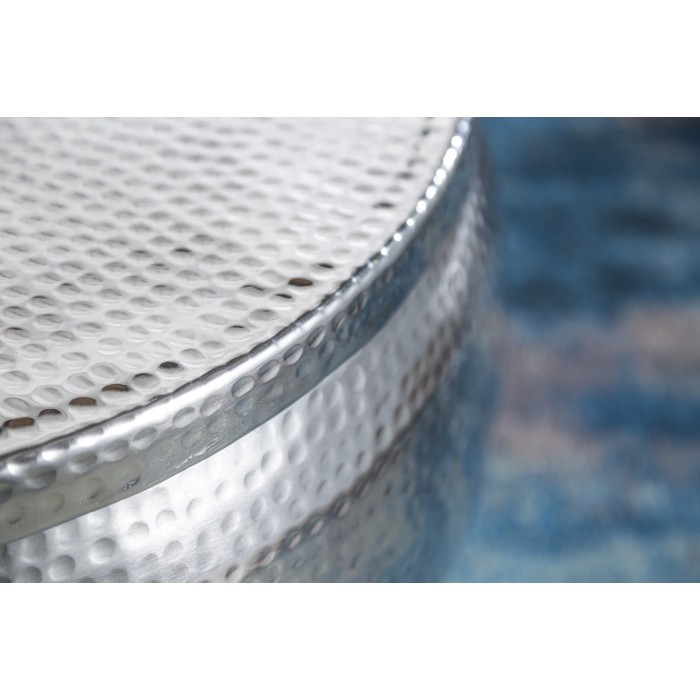 Beistelltisch TRIANE 70 cm Silber gehämmert – Glänzendes Aluminium mit Hammerschlag-Effekt