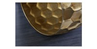 Zoom sur l'intérieur de la table basse TRIANE doré 70cm