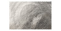 Zoom sur la texture de la table basse TRIANE argentée ronde 80cm
