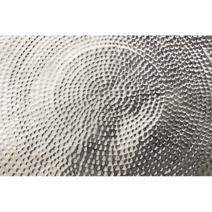 Beistelltisch TRIANE silbern 80 cm – Gehämmertes Aluminium in glänzendem Design