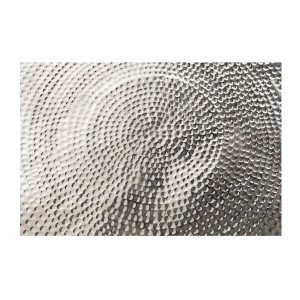 Zoom sur la texture de la table basse TRIANE argentée ronde 80cm