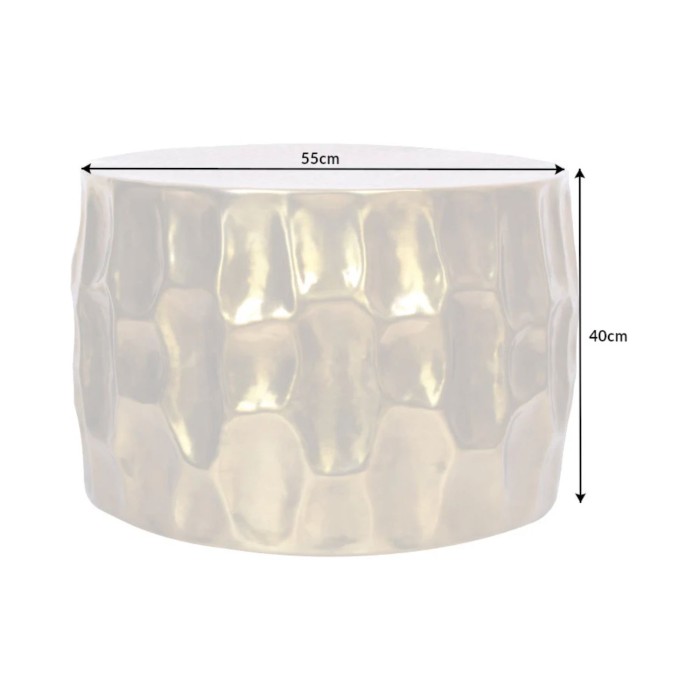 Goldener Couchtisch TRIANE 55 cm – Gehämmertes Aluminium im geschnitzten Design