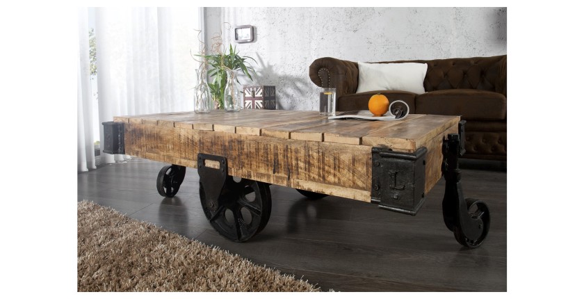 Table basse RAIL en bois et métal style industriel mise en situation