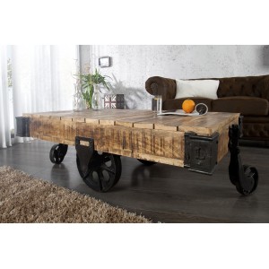 Table basse RAIL en bois et métal style industriel mise en situation