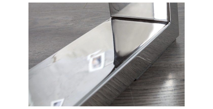 Zoom sur le pied de la table basse RAFTA 110cm en bois