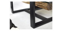 Zoom sur les pieds de la table basse RAFTA 130cm