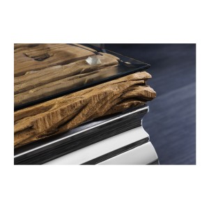 Zoom sur le coin de la table basse VELENA avec sous plateau en bois et plateau en verre 100cm