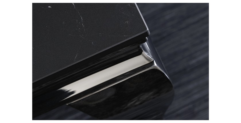 Zoom sur la texture du plateau de la table basse VELENA avec plateau effet marbre noir