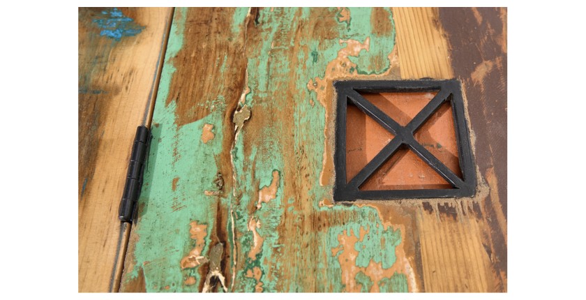 Zoom sur le plateau de la Table basse PATCHWOOD 70cm blanche et bois