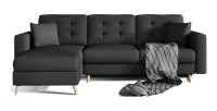 Canapé d’angle convertible HASGARD 3 places noir 248x162 cm – coffre et pieds bois