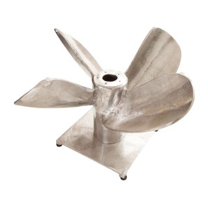 Zoom sur le pied de la table basse ALUMIA 70cm argentée