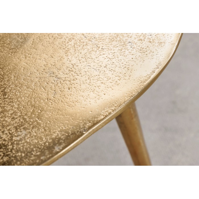 Niedrige VORTEX Beistelltische in Gold aus Aluminium – 2er Set asymmetrischer Designertische