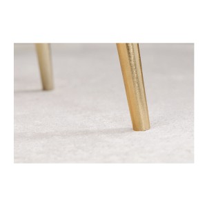 Zoom sur les pieds des tables basses gigognes VORTEX dorées
