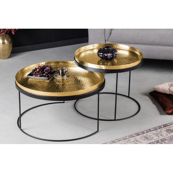Tables basses gigognes avec plateaux amovibles VORTEX mise en situation