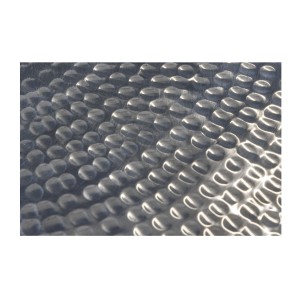 Zoom sur la texture des plateaux des tables basses gigognes avec plateaux amovibles VORTEX