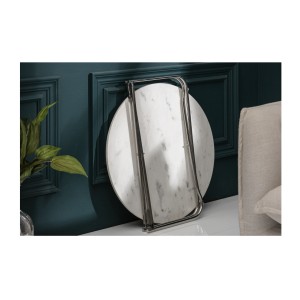 Zoom sur la table basse VINTORA blanche pliée