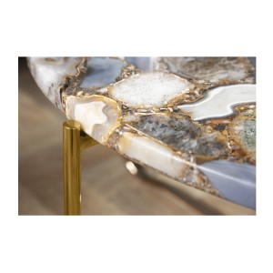 Zoom sur la tranche du plateau de la table basse VINTORA en agate