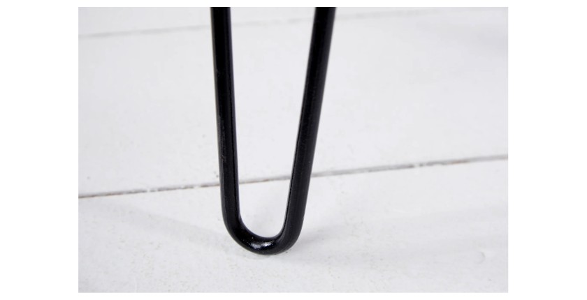 Zoom sur les pieds de la table basse RIVET 60cm