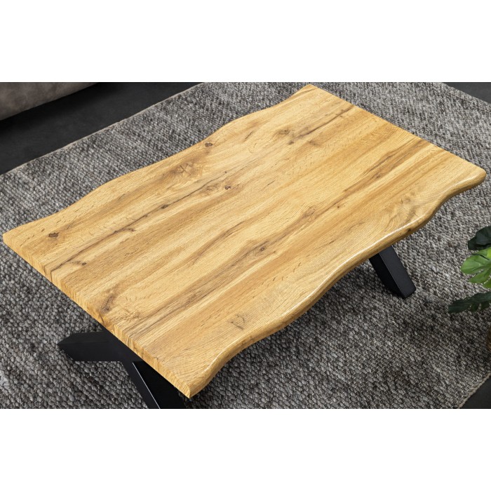 Lage salontafel RIVET natuurlijk houteffect en zwarte metalen X-poten - robuust industrieel design