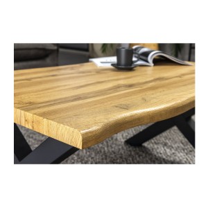 Zoom sur la tranche de la table basse RIVET 90cm en bois