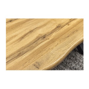 Zoom sur la texture du plateau de la table basse RIVET 90cm en bois