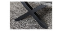 Zoom sur les pieds de la table basse RIVET grise 90cm