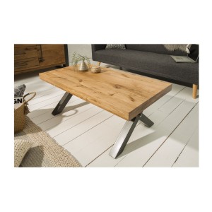 Table basse CAVARA 110 cm en bois massif de chêne huilé avec pieds métal noir en X – style industriel