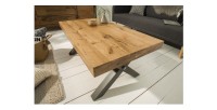Table basse CAVARA 110 cm en bois massif de chêne huilé avec pieds métal noir en X – style industriel