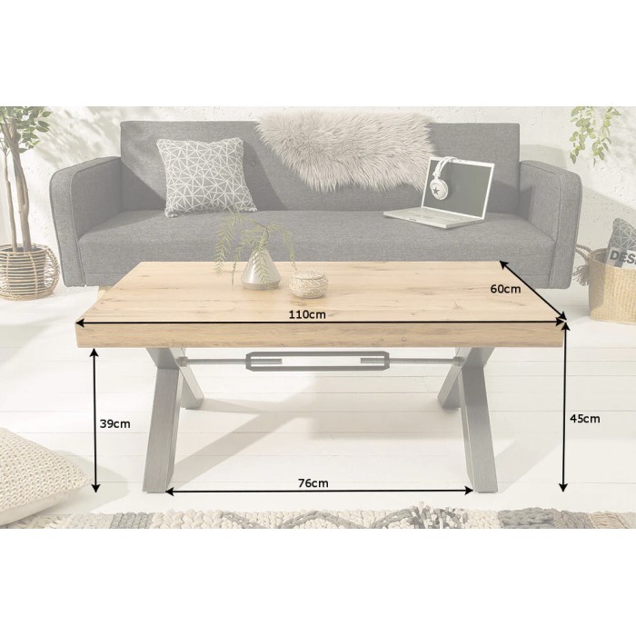 Table basse CAVARA 110 cm aus massivem geöltem Eichenholz mit schwarzen Metallbeinen in X-Form – Industriestil