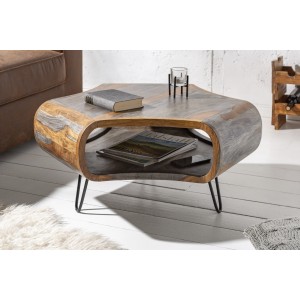 Table basse NERA 70cm en bois vieilli mise en situation
