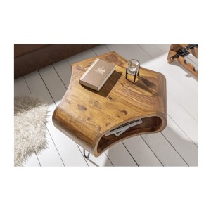 Table basse NERA 70 cm en bois massif de Sheesham avec niche et pieds métal noir – style rétro industriel