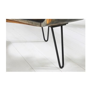 Zoom sur les pieds de la table basse NERA 70cm en bois vieilli