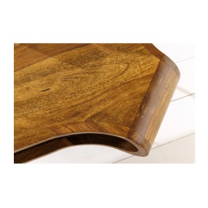 Zoom sur la texture du plateau de la table basse NERA 100cm en bois de Sheesham